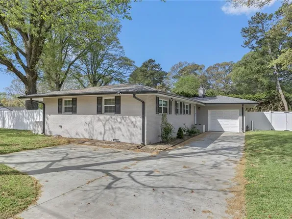 725 N Great Neck Rd, Virginia Beach, VA 23454