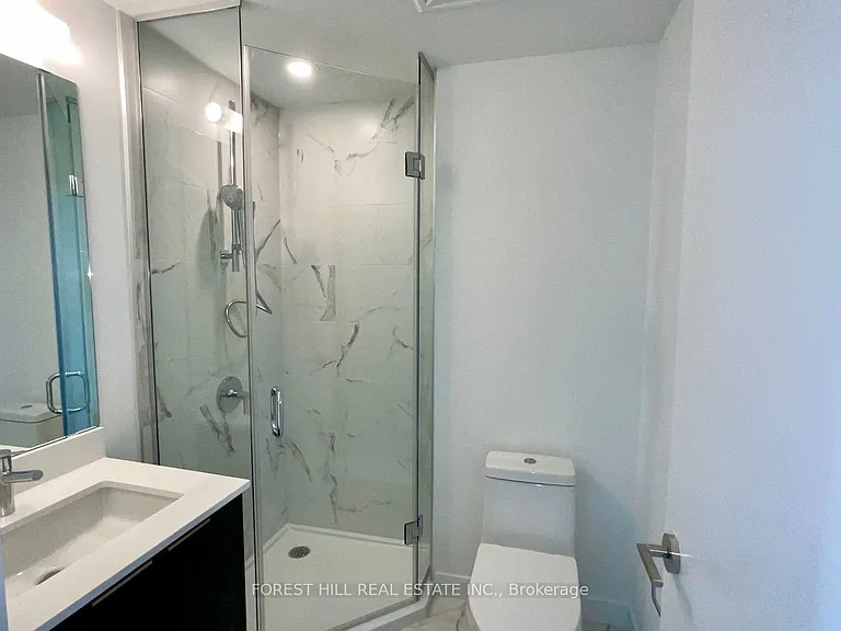 7 Golden Lion Hts S #1507 — Photo 13