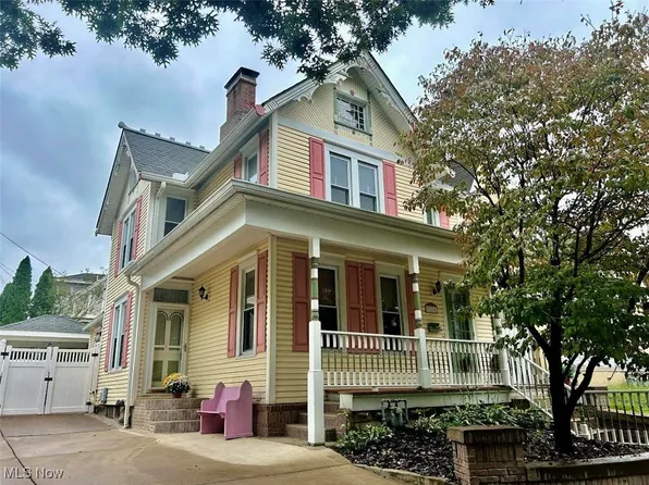 524 3rd St, Marietta, OH 45750