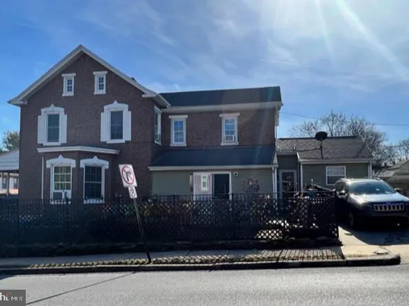 104 S Walnut St, Birdsboro, PA 19508