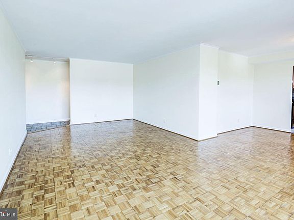 5th image of 8315 N Brook Ln #2-506