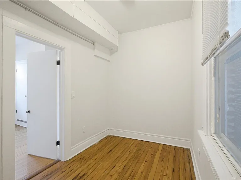 1616 W Le Moyne St #2 — Photo 8
