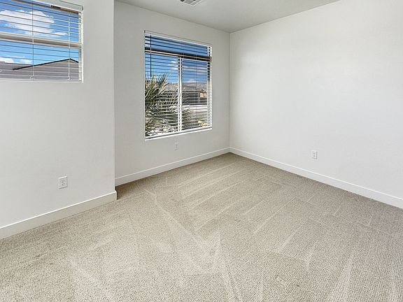5th image of 3011 E Lavatera Dr