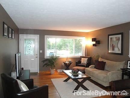 3rd image of 7100 Swirlwood Ln