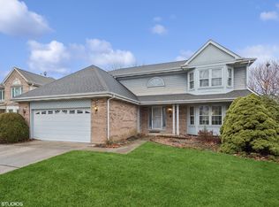 331 Orchard Ln, Bloomingdale, IL 60108