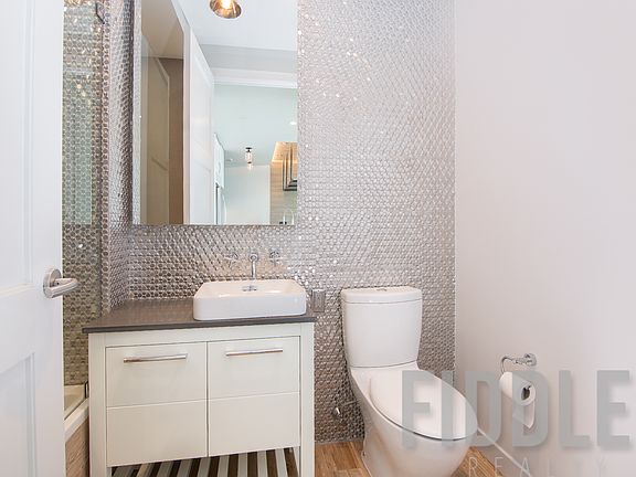 5th image of 44-41 Purves St #2301