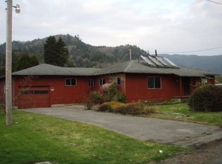 311 Redwood Rd, Klamath, CA 95548