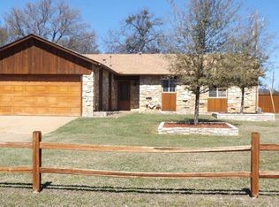 2122 N Rough Creek Ct, Granbury, TX 76048