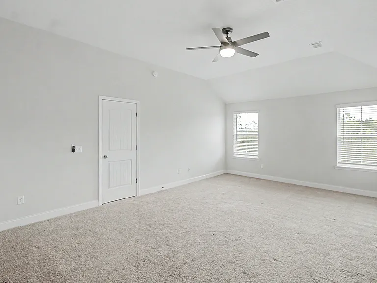 173 McClelland Loop NE — Photo 35