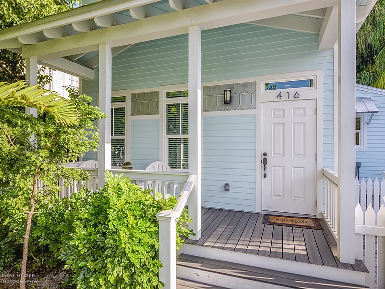 416 Louisa St — Photo 24