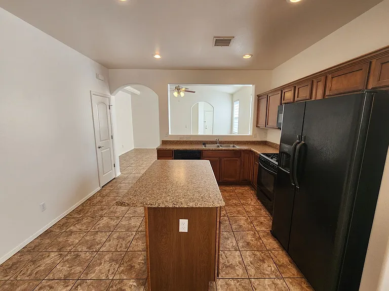 4942 Sherwood Rd — Photo 9