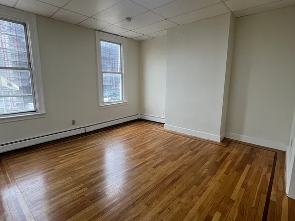 570 Newark Avenue image 9 of 15