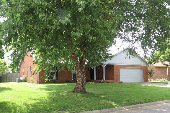 2nd image of 4013 Kensington Pl
