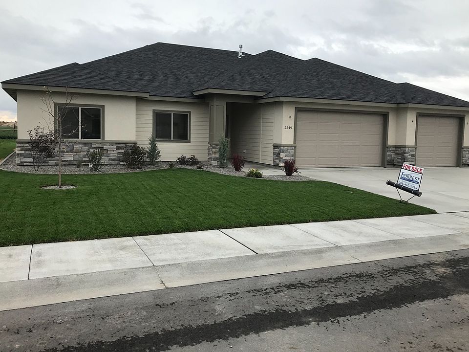 2nd image of 2249 Coolwater St