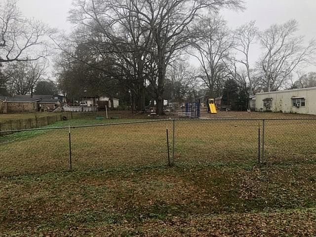 2nd image of 106 Tucker St