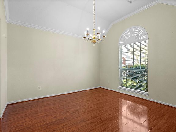 5th image of 5407 Summer Oak Dr