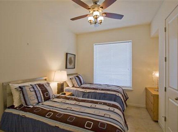 2nd image of 5909 Padre Blvd