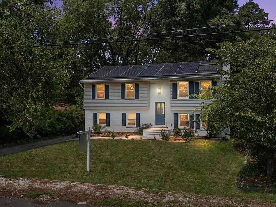 1st image of 104 Groh Ln