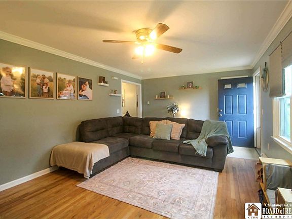 4th image of 55 Vinnie St