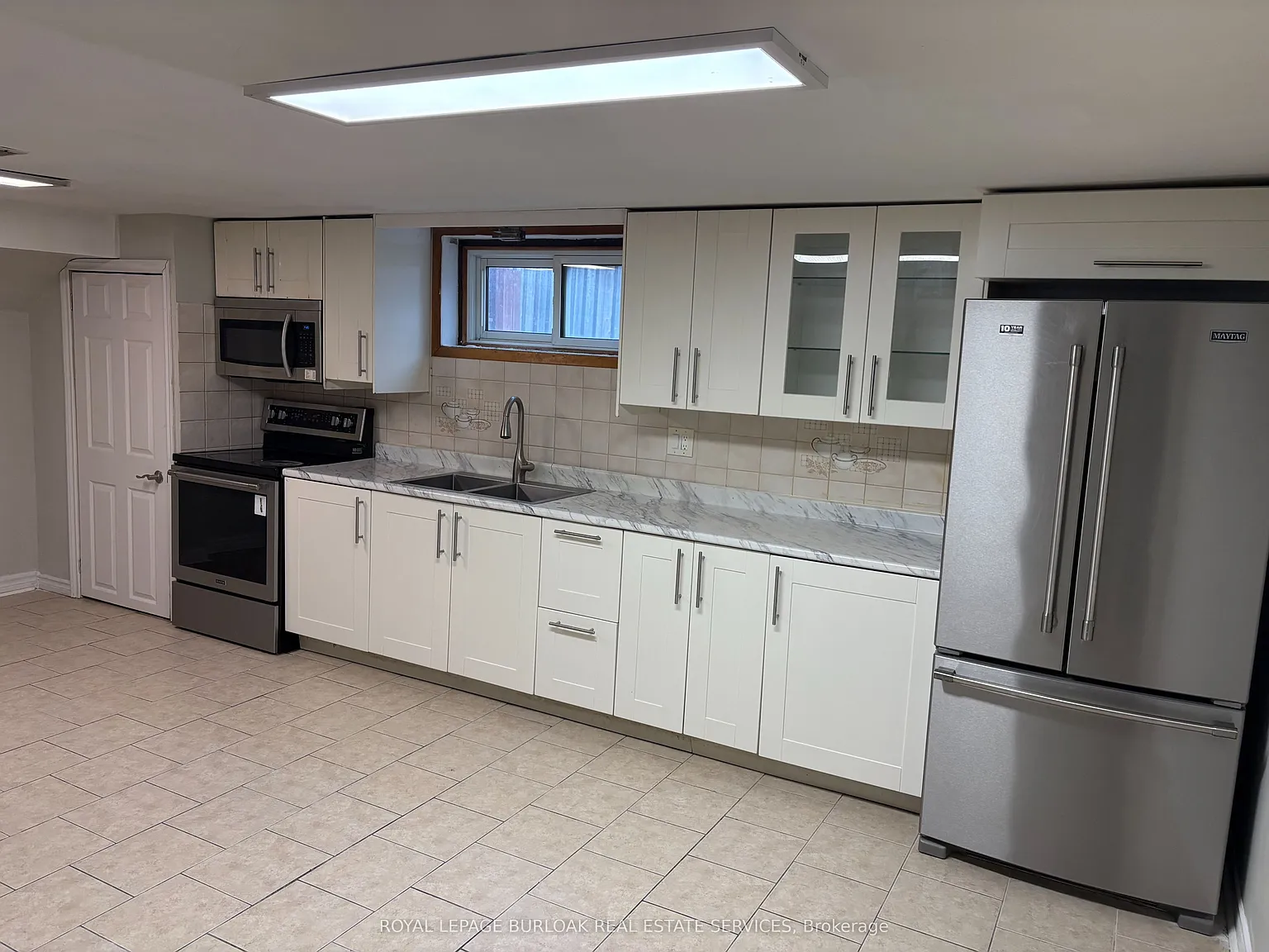 2 bed, $1,899 — Photo 3