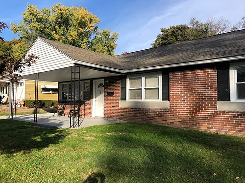 10 Brandon Ave Photo 1