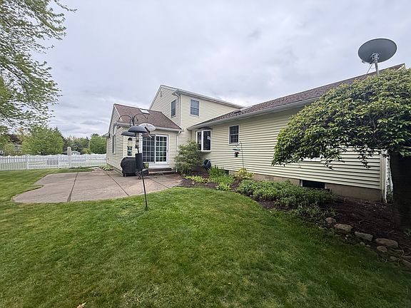 5th image of 5825 Cobblestone Dr