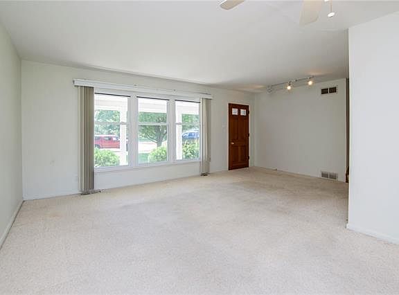 4th image of 10230 Dovercrest Dr