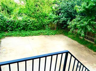 1677 Gates Ave #1F, Ridgewood, NY 11385