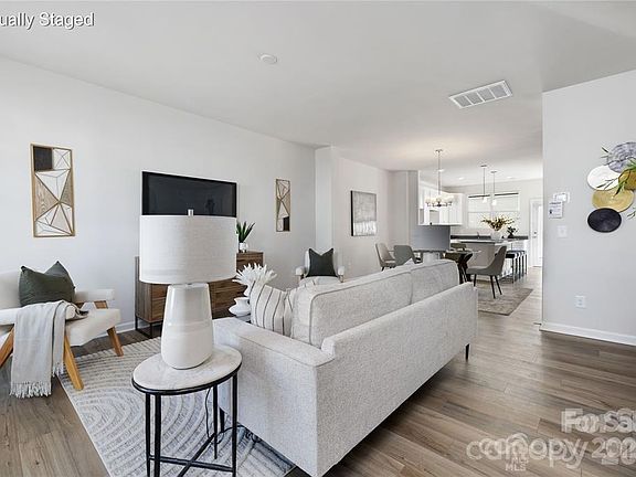 3rd image of 8140 Jacey Ln #15