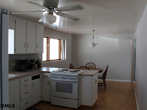 5th image of 1614 Avenue I