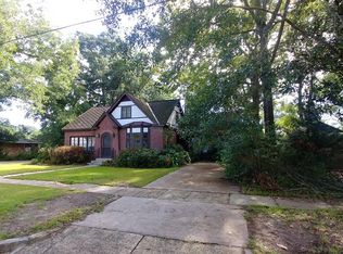 304 N Hickory St, Poplarville, MS 39470