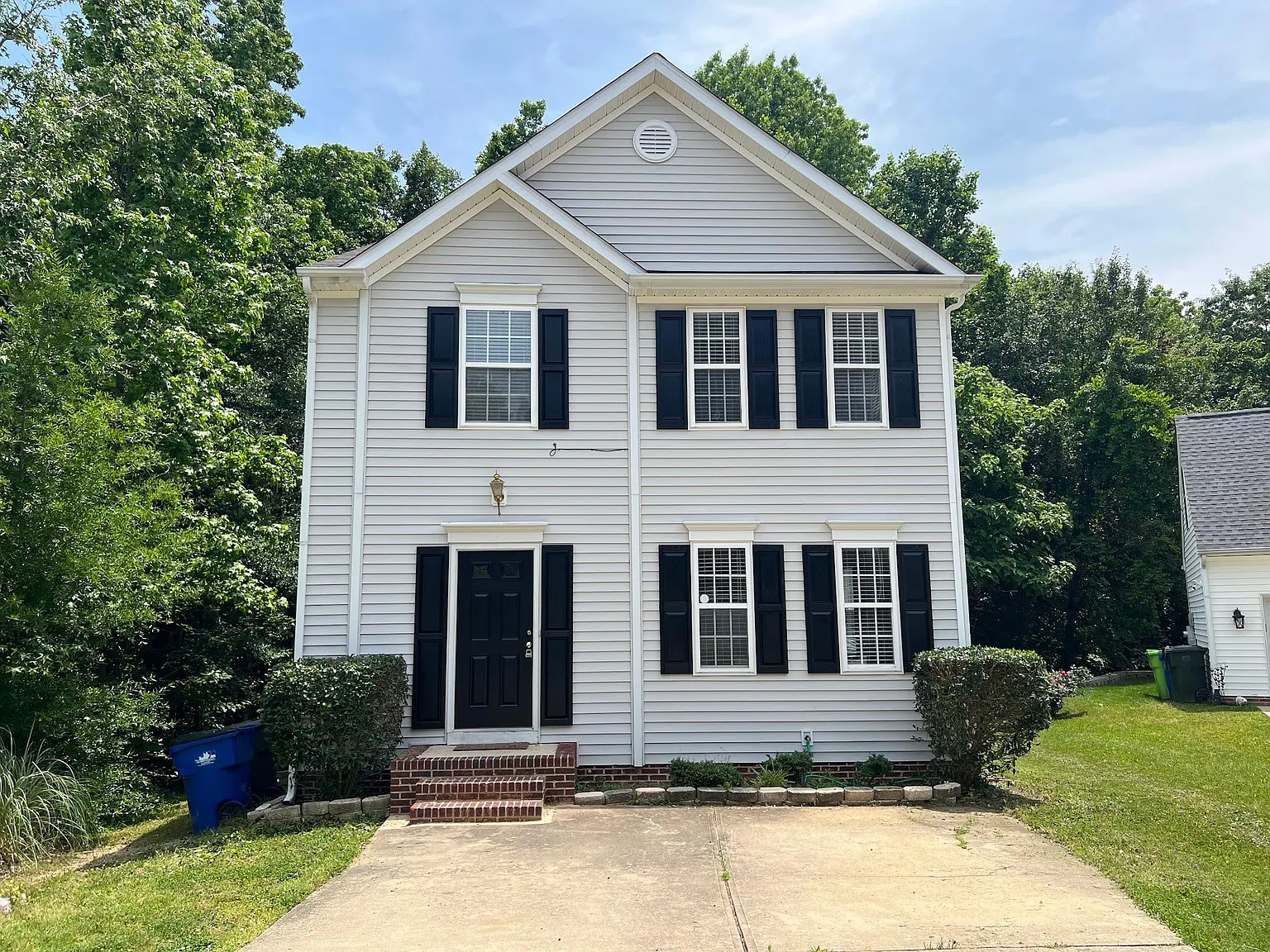 3 bed, 2.5 bath, 1552 sqft, $1,800 — Photo 1