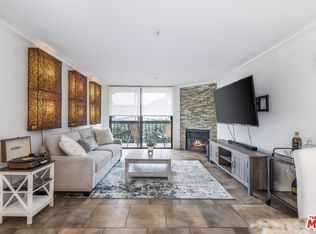 7320 Hawthorn Ave APT 103, Los Angeles, CA 90046