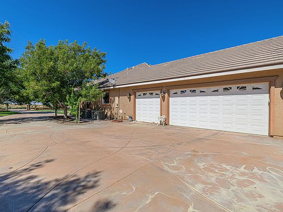 4th image of 5070 E Avenue K4