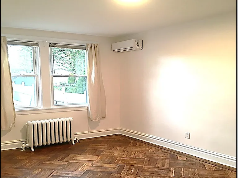 86 Sherman Pl — Photo 5