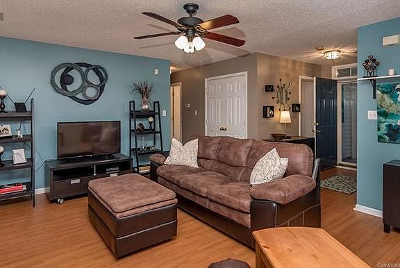 5th image of 1028 Morning Glory Dr