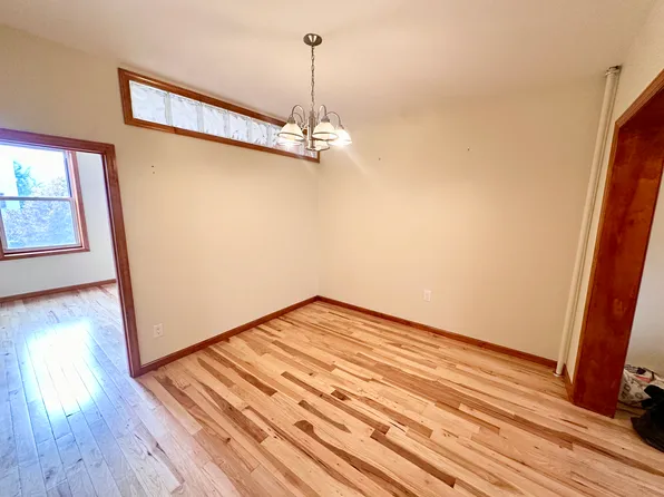 289 Columbia Street image 13 of 15