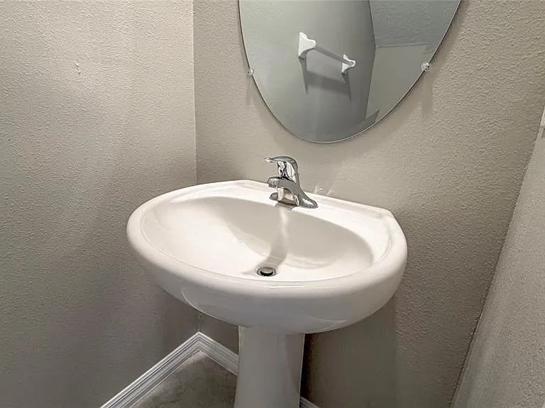 3816 Hanover Dr — Photo 25