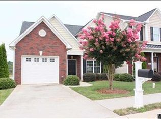 1991 Talbot Ln, Hickory, NC 28602