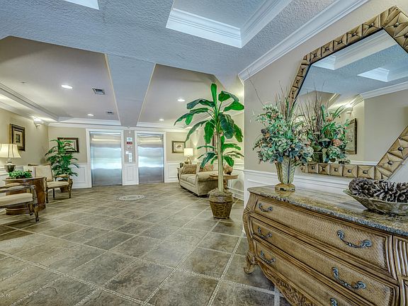 3rd image of 4480 Deerwood Lake Pkwy Unit 657