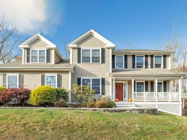 38 Easton Road, Monroe, CT 06468