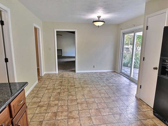 4th image of 3448 Woodfield St