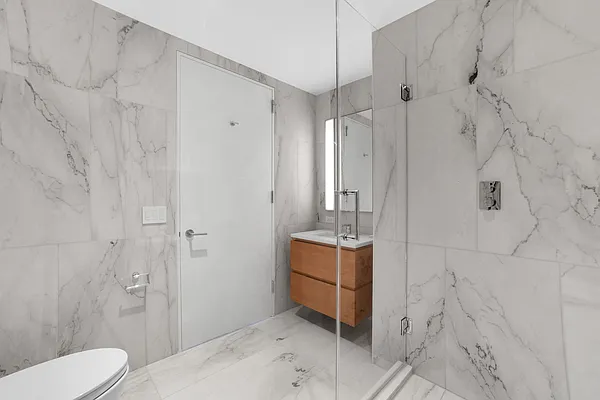 Rented by Compass | media 18