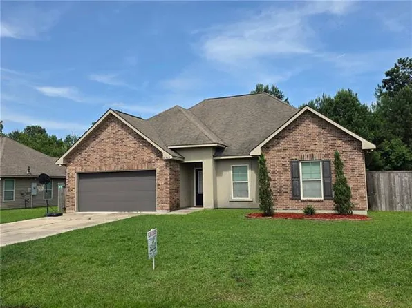 41489 Snowball Cir, Ponchatoula, LA 70454