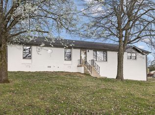 171 New Shackle Island Rd, Hendersonville, TN 37075