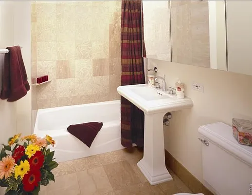 Rented by Chelsea Associates LLC | media 8