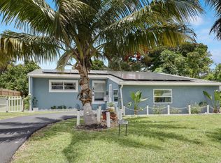 9277 Bloomfield Drive, Palm Beach Gardens, FL 33410