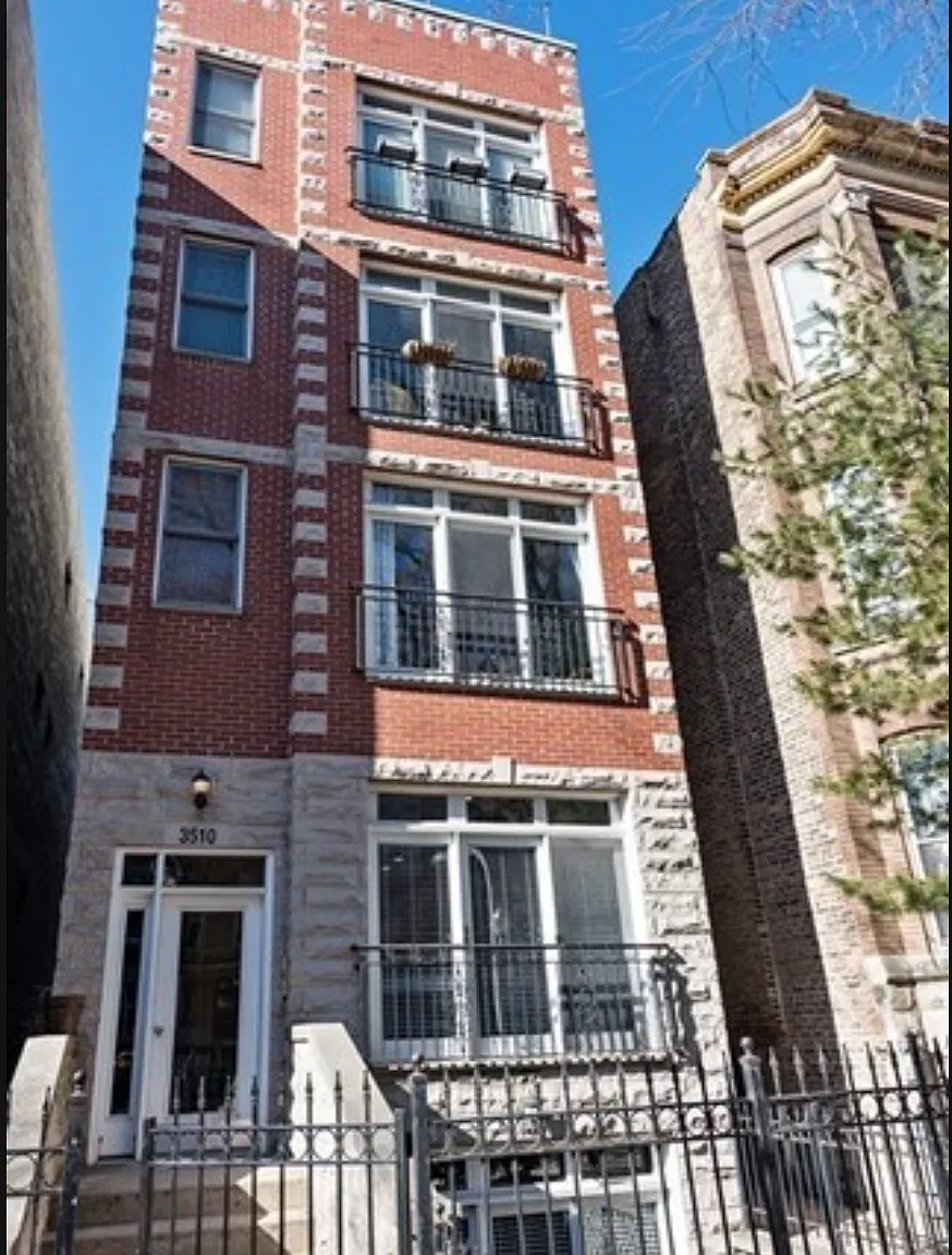 3 bed, 3.5 bath, 2600 sqft, $4,600 — Photo 4