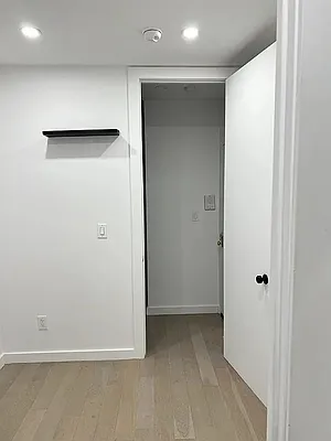 Rented by Camelot Realty Group | media 10