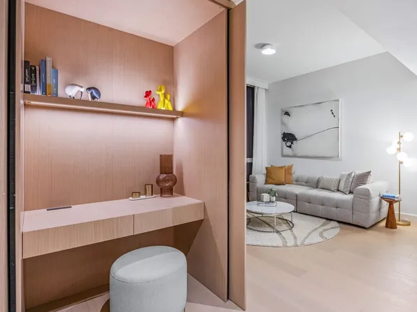 250 East 25th Street image 8 of 24